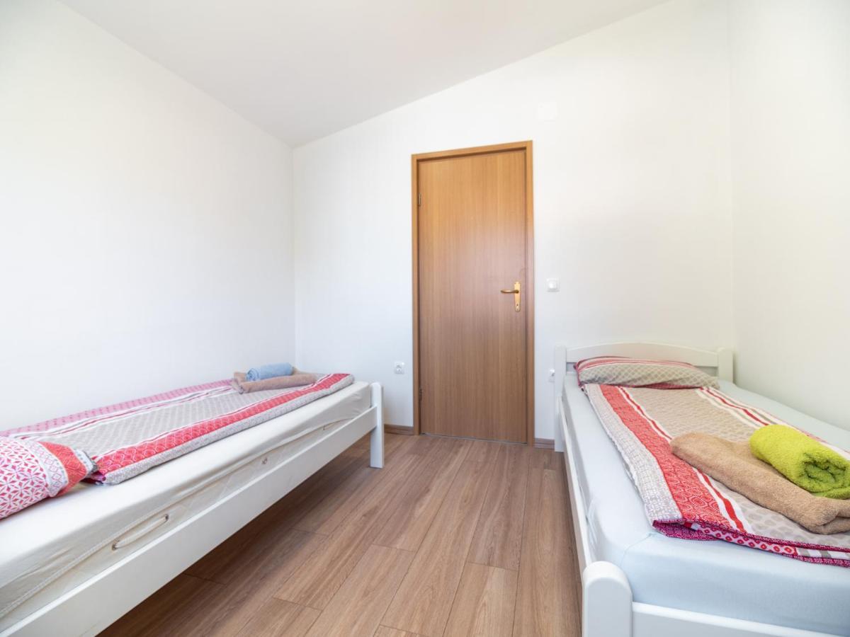 Apartmani Arijana Medulin Exterior foto